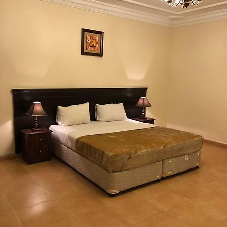 Al Meknan Furnished Units Aparthotel Medina Exteriör bild